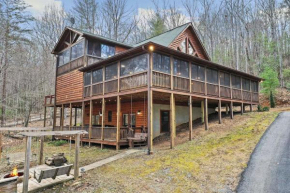 LUXURIOUS 5BR RETREAT BLUE RIDGE/ PETS/PRIVATE HOT TUB/GAME ROOM/FIRE PIT